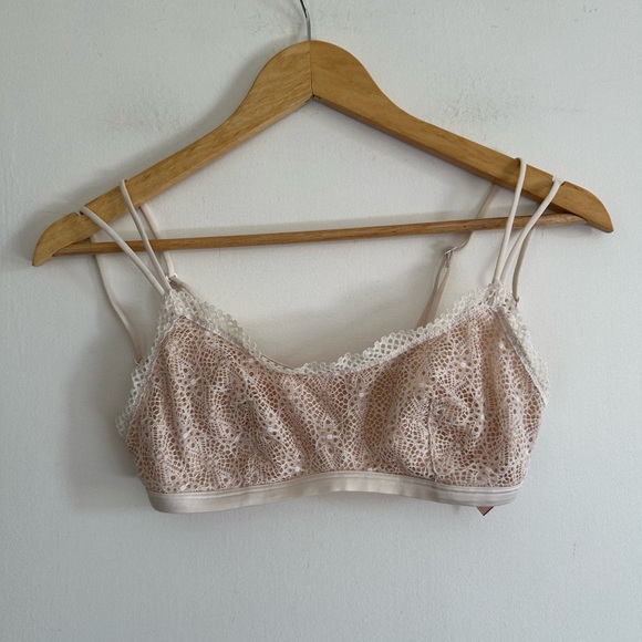 Victoria’s Secret White/Tan Lace Overlay Double Strap Bralette size Medium EUC - Picture 3 of 6